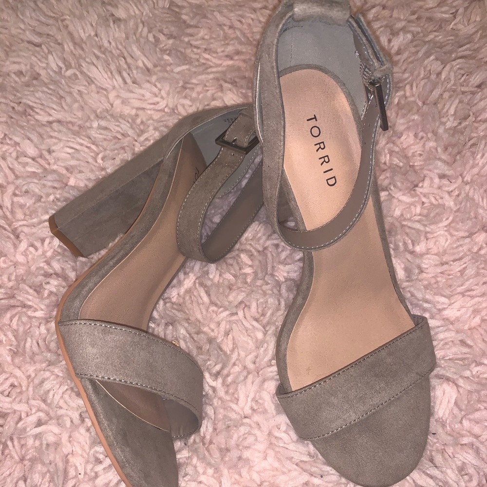BRAND NEW TORRID STRAP HEELS